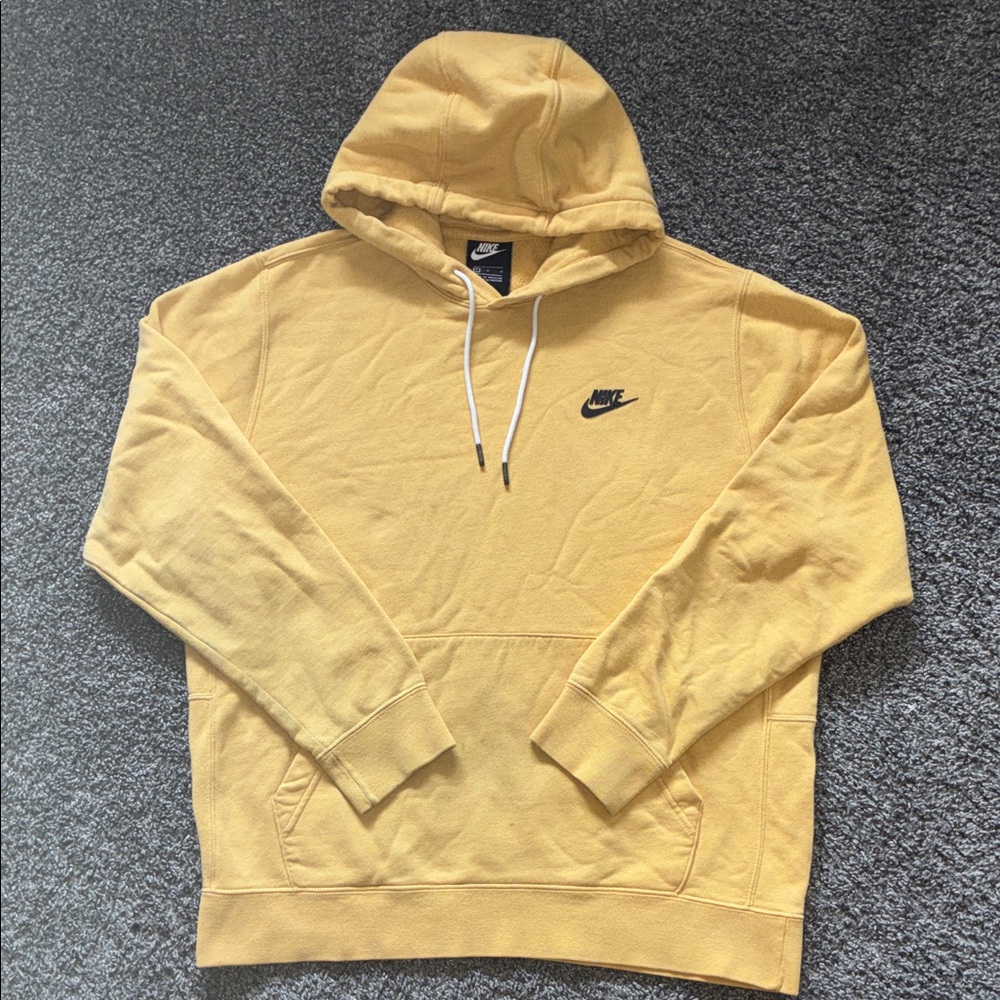 Nike Hoodie & Shorts Set - Picture 4 of 8